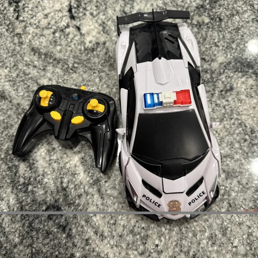 Transform Car Robot, Remote Control Car One Button Transforms into Robot